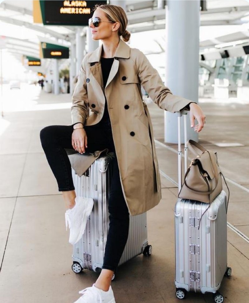 Anna, a traveler with luggage